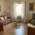 Dalla Pia Daire Spello